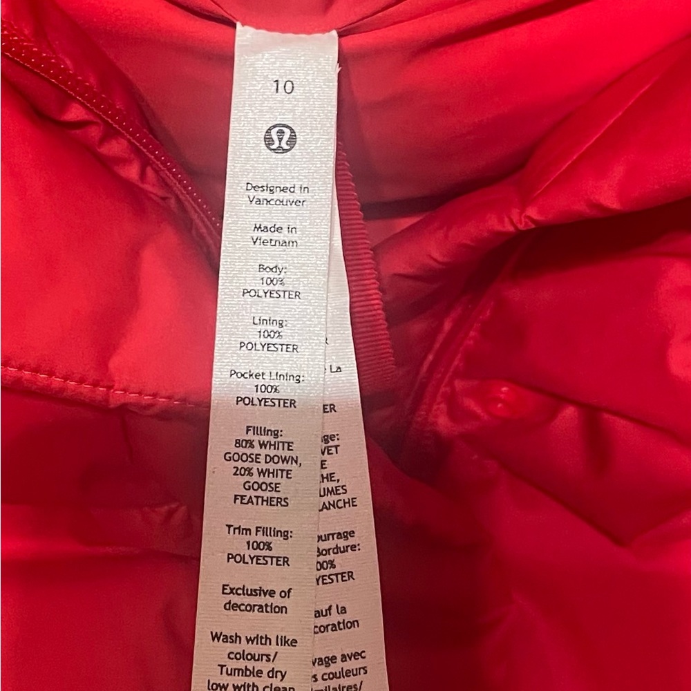 lululemon athletica RED Quilted Puffer Vest with Hood - Picture 3 of 9